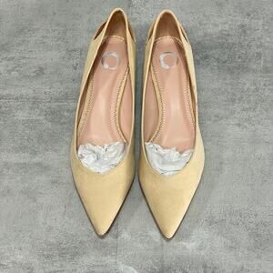 JOURNEE COLLECTION Nude Goldie Faux Suede Pointed